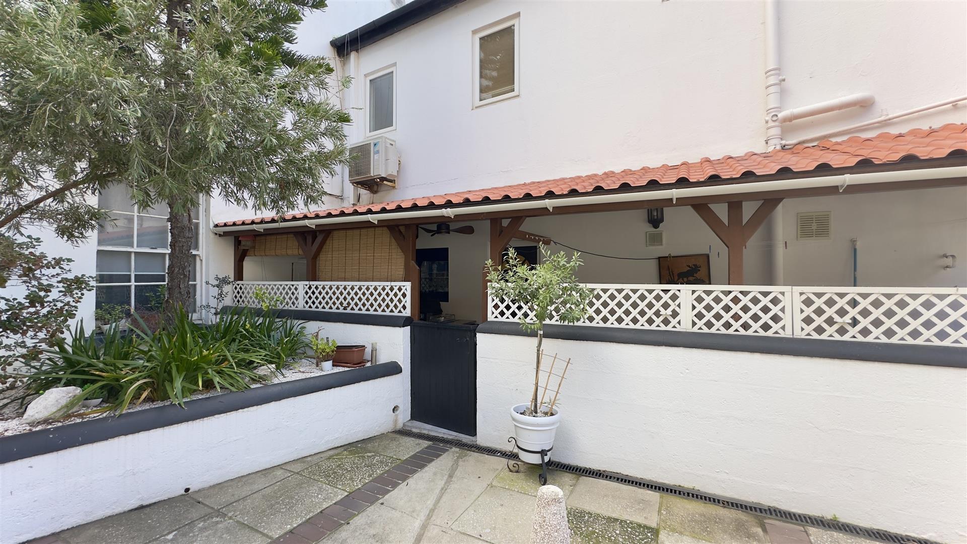 Image of House - 3 Bedrooms - 2 Bathrooms for Sale in Rosia Court-Gibraltar, Image 1